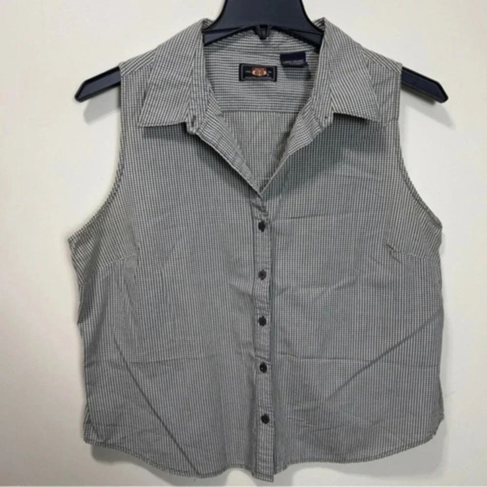 Route 66 Women’s button Front Tank tops size Large